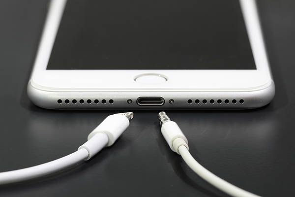 cables trying to plug into iphone