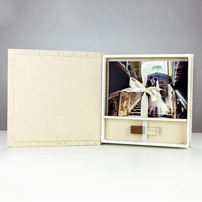 Linen Impression 5"x7" Photo Box with USB
