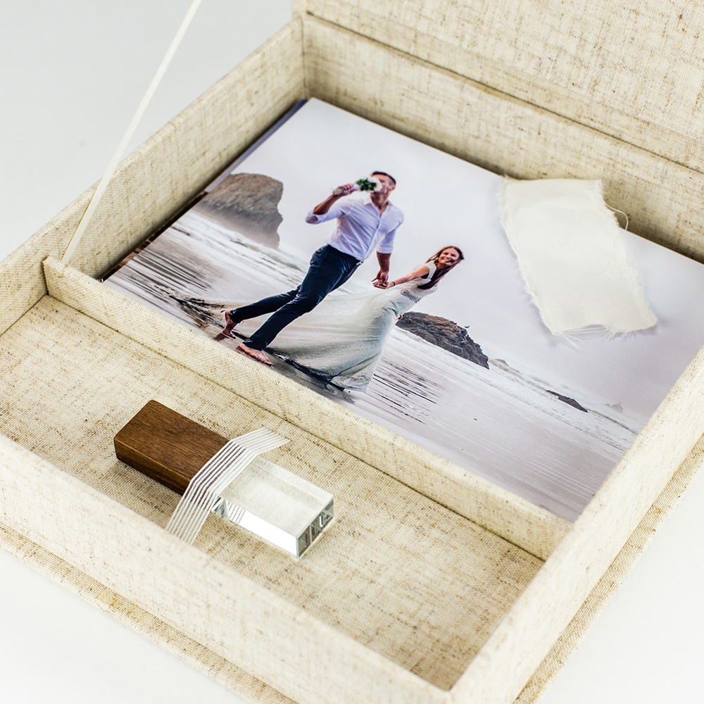 Linen Bespoke Video & Photo Box with USB for 4x6 Photos - Premium USB