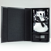 
Black Leather Infinity Photo and USB Box for 4"x6" Photos
