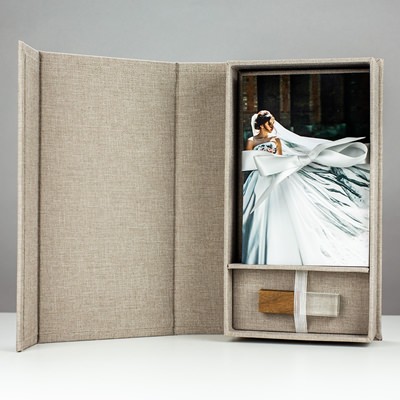 Light Gray Infinity Photo and USB Box for 5"x7" Photos
