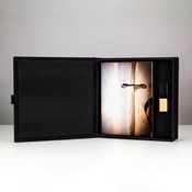 
Posh 5"x7" Photo Box with USB Drive