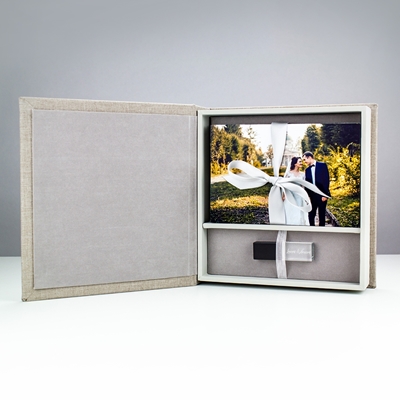 Light Gray Impression 5"x7" Photo Box with USB
