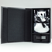 
Black Leather Infinity Custom Photo and USB Box for 4"x6" Photos